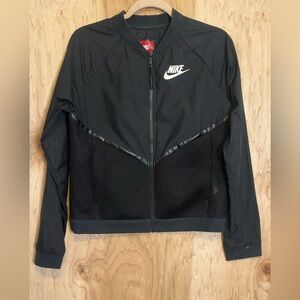 Nike Black and White Zip-Up Jacket